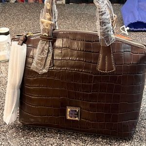 Women’s Dooney & Bourke Handbag